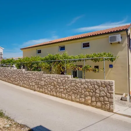 Apartment Frantin 2